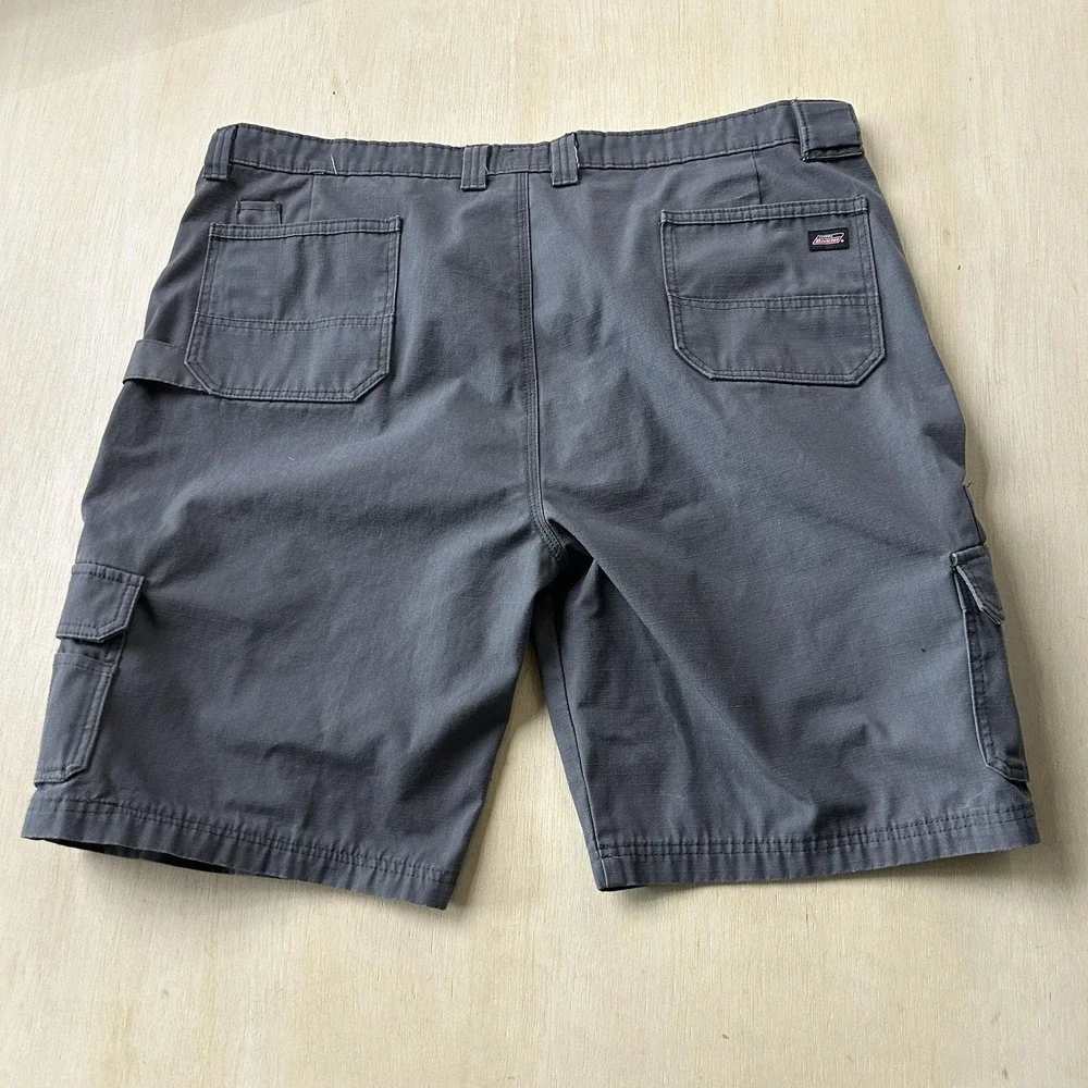 Y2K Baggy Dickies Cargo Shorts Mens 42 Gray Relaxed Fit 10 Inseam Workwear